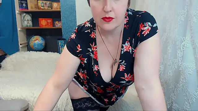 Snapshot of Rainbow_lady chatting on December 23, 2024, 1:24 pm Rainbow lady online show from December 23, 2024, 1:24 pm