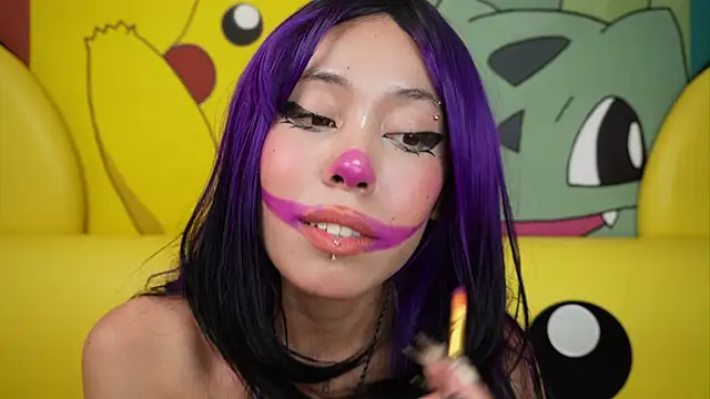 miss  maria online show from November 14, 2025, 9:57 pm