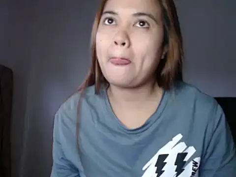 Snapshot of xTheLastVIRGINx chatting on December 22, 2024, 9:22 am xTheLastVIRGINx online show from December 22, 2024, 9:22 am