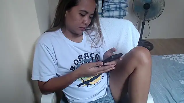 Snapshot of xTheLastVIRGINx chatting on September 11, 2025, 5:18 am xTheLastVIRGINx online show from September 11, 2025, 5:18 am