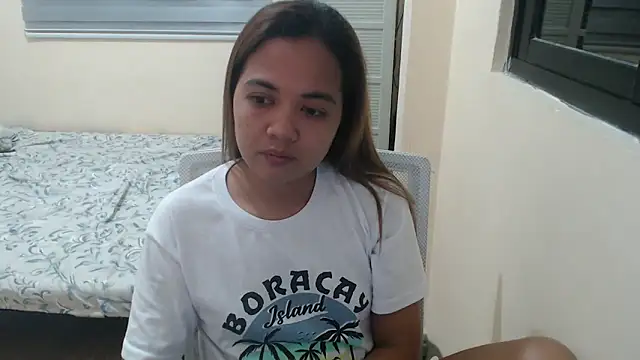 Snapshot of xTheLastVIRGINx chatting on October 18, 2025, 2:51 pm xTheLastVIRGINx online show from October 18, 2025, 2:51 pm