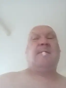 bigboy197311 online show from October 8, 2025, 6:44 am