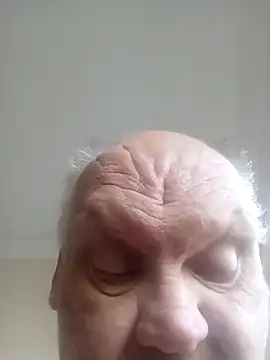 bigboy197311 online show from October 28, 2025, 7:23 am