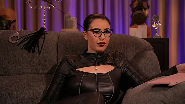 kelly kent online show from March 9, 2025, 3:22 am