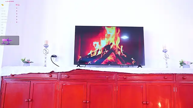 Snapshot of lara_giraldo chatting on September 28, 2025, 5:29 pm lara giraldo online show from September 28, 2025, 5:29 pm