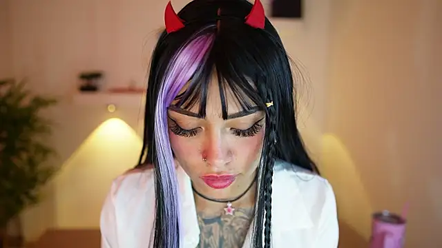 Scarlett collins02 online show from October 4, 2025, 12:30 am