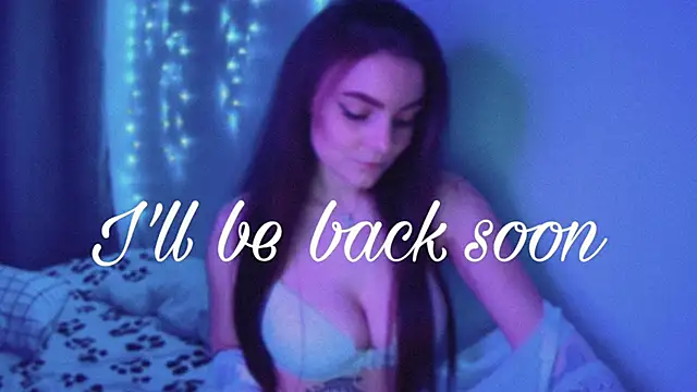 xwiuiwx online show from December 8, 2024, 10:57 pm