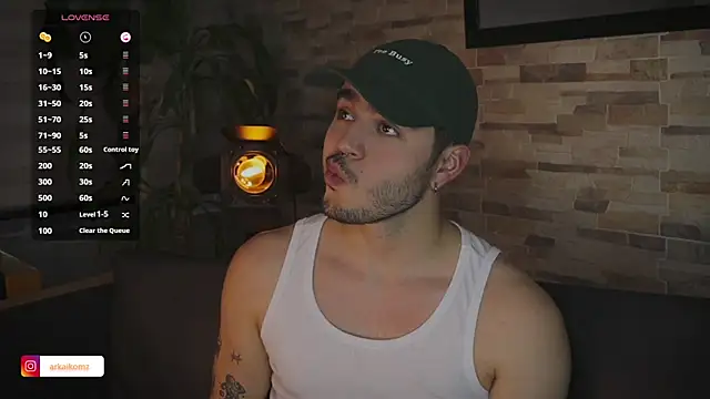 Arkaikomz online show from February 1, 2025, 11:16 pm