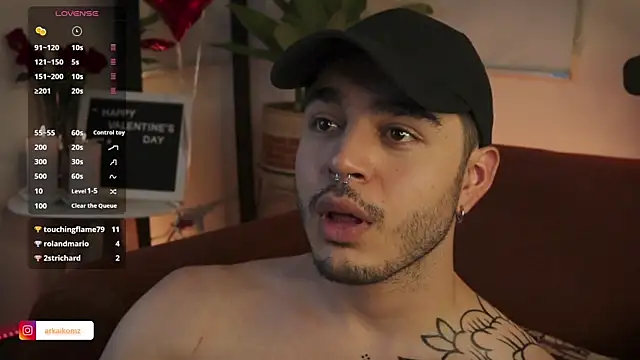 Arkaikomz online show from February 16, 2025, 1:25 am