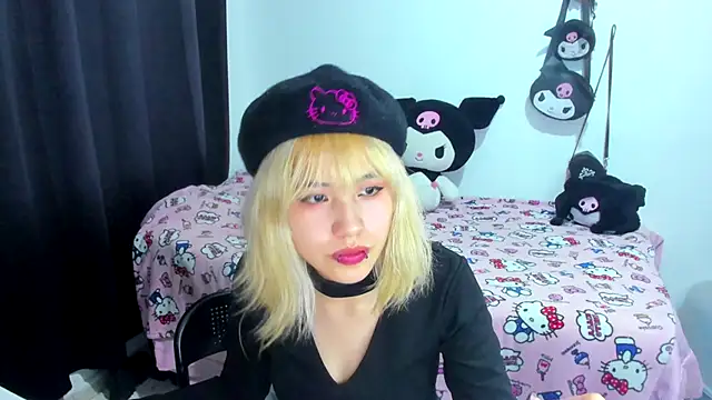 Akane-Mou online show from November 7, 2025, 2:33 am