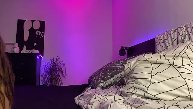 spottyyy online show from September 25, 2025, 6:11 pm