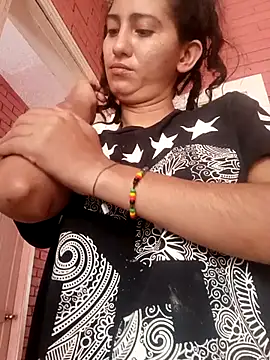 Snapshot of valeriaswang_Lucas chatting on July 17, 2026, 3:39 pm valeriaswang Lucas online show from July 17, 2026, 3:39 pm