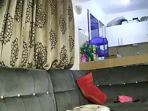 stargirl199 online show from April 4, 2026, 3:16 am