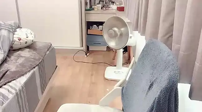 tw yaya online show from January 24, 2025, 4:59 am