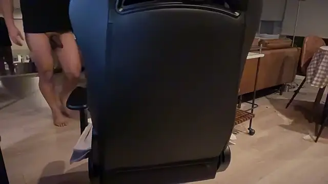 HungandThickLatin online show from February 6, 2025, 10:59 am