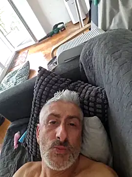 Snapshot of DildoG45 chatting on May 14, 2026, 1:29 pm DildoG45 online show from May 14, 2026, 1:29 pm