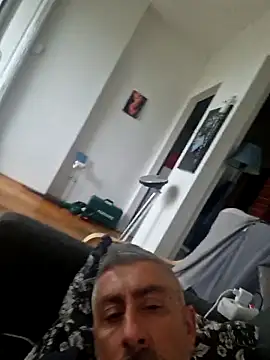 cuci45 online show from March 26, 2026, 2:44 pm