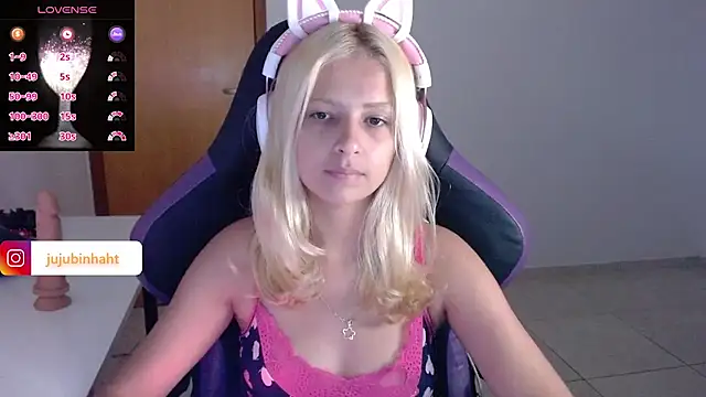 jujubinhahot online show from January 31, 2025, 9:59 pm