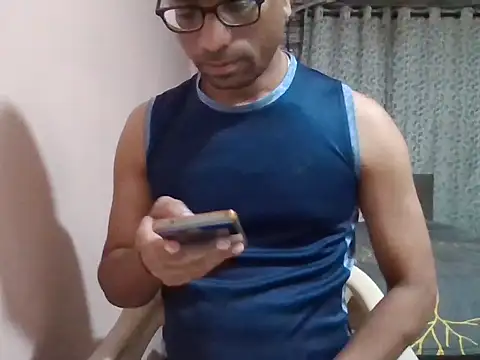 sexx4 online show from October 16, 2025, 10:00 pm