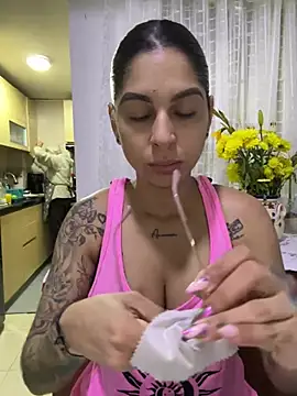 charlotte stevenss  online show from January 5, 2025, 2:41 pm