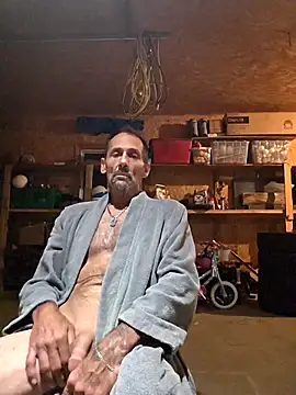 Laying Sooner online show from September 15, 2025, 5:51 am