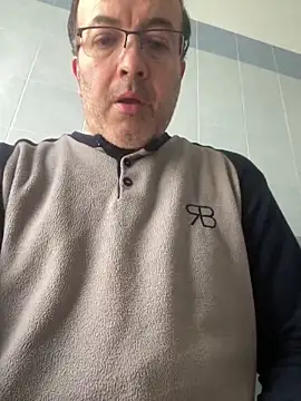 Snapshot of Maxi7hot chatting on February 7, 2026, 7:34 am Maxi7hot online show from February 7, 2026, 7:34 am