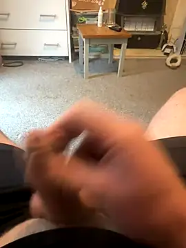 Averagematt1991 online show from November 10, 2025, 2:16 pm