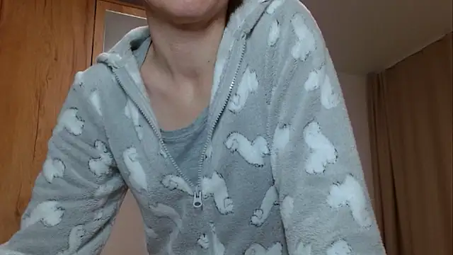 Snapshot of Popppka chatting on February 28, 2025, 6:31 pm Popppka online show from February 28, 2025, 6:31 pm