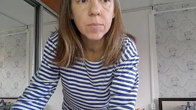 Snapshot of Popppka chatting on October 12, 2025, 1:10 pm Popppka online show from October 12, 2025, 1:10 pm