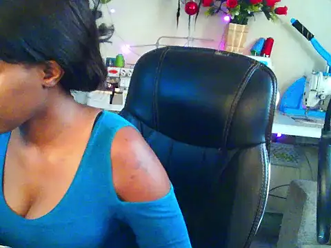 Snapshot of Anaconda2350 chatting on August 1, 2026, 12:15 pm Anaconda2350 online show from August 1, 2026, 12:15 pm