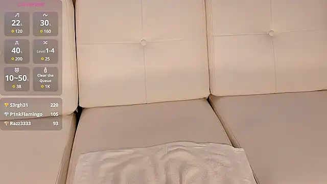 MariamRivera  online show from February 25, 2025, 10:04 am