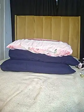 BLAQ-DIAMOND31 online show from April 19, 2026, 10:45 pm