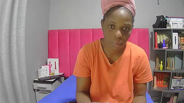 Shaniko89 online show from October 25, 2025, 4:53 am