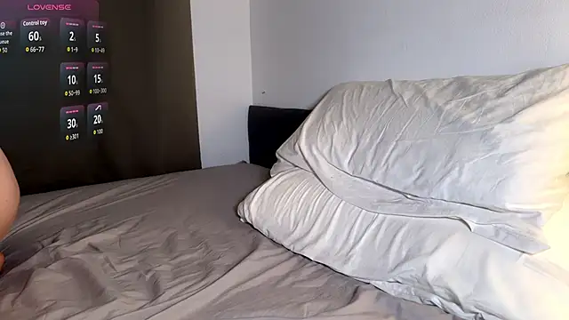 Rob and Ethan online show from November 25, 2025, 6:52 pm