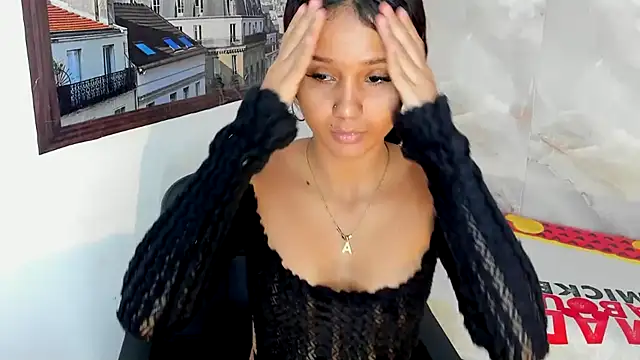 MarianaManzur online show from April 6, 2026, 7:26 pm