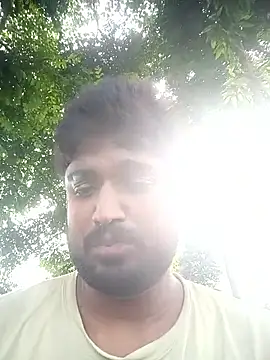 Snapshot of Driver-naru chatting on September 15, 2025, 9:42 am Driver-naru online show from September 15, 2025, 9:42 am