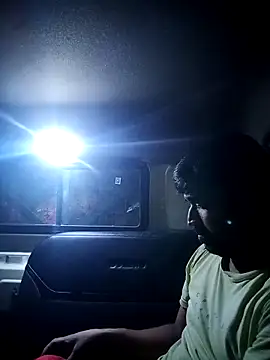 Snapshot of Driver-naru chatting on October 21, 2025, 11:27 pm Driver-naru online show from October 21, 2025, 11:27 pm