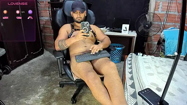 Snapshot of Imperion_king chatting on December 2, 2024, 2:31 am Imperion king online show from December 2, 2024, 2:31 am