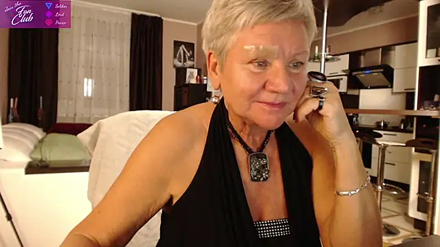 roxana brooks online show from December 13, 2024, 3:00 pm