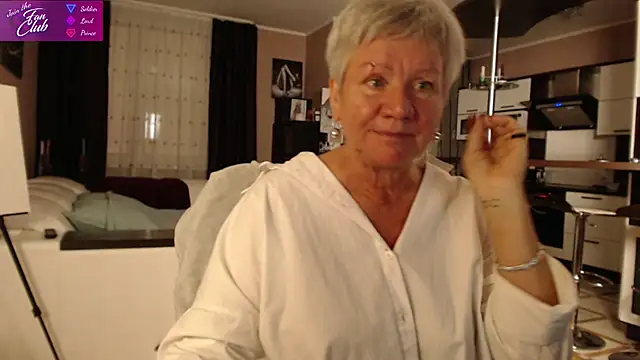roxana brooks online show from December 14, 2024, 4:31 pm