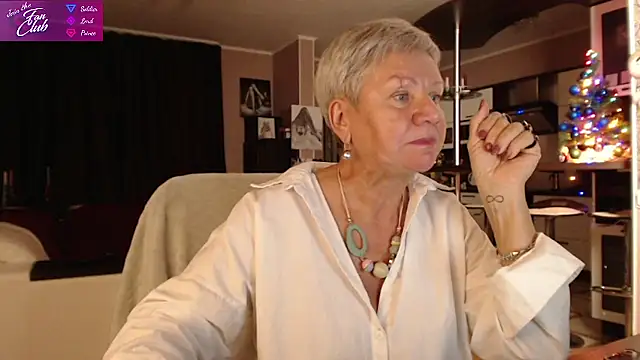roxana brooks online show from December 18, 2024, 5:21 pm