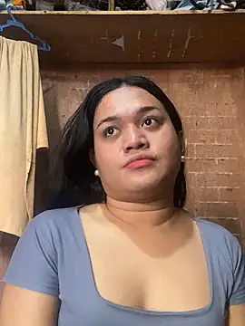 junealovexx online show from September 24, 2025, 3:43 am