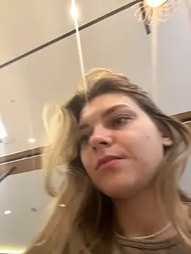 ValenciaShock online show from September 22, 2025, 6:37 am