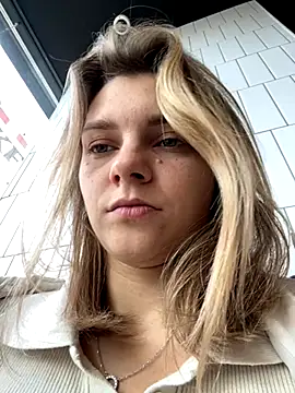 ValenciaShock online show from October 7, 2025, 6:43 am