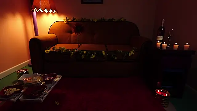 miss sweett online show from October 4, 2025, 6:17 pm