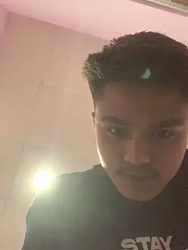 Hullax online show from March 21, 2026, 3:00 am