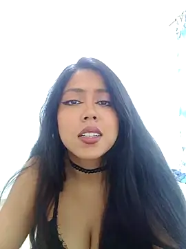 leah passion online show from November 11, 2025, 7:36 pm