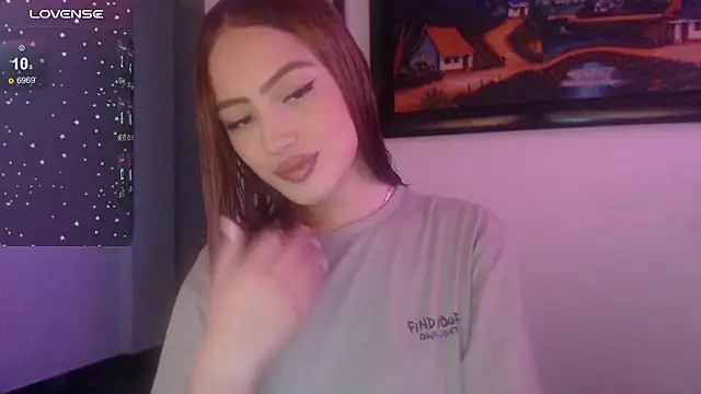Sophi-tayson online show from March 13, 2025, 8:11 pm