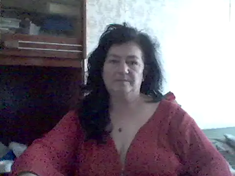 GypsiQueen2 online show from February 9, 2025, 1:25 pm