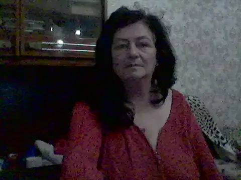 GypsiQueen2 online show from February 11, 2025, 7:16 pm